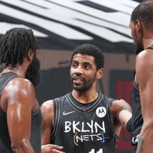  杜兰特伤退，篮网惨负雄鹿遭连败  