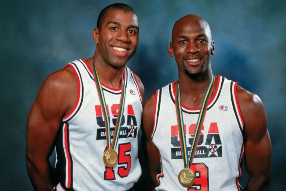  公牛德罗赞关键球 险胜魔术保留季后赛希望  