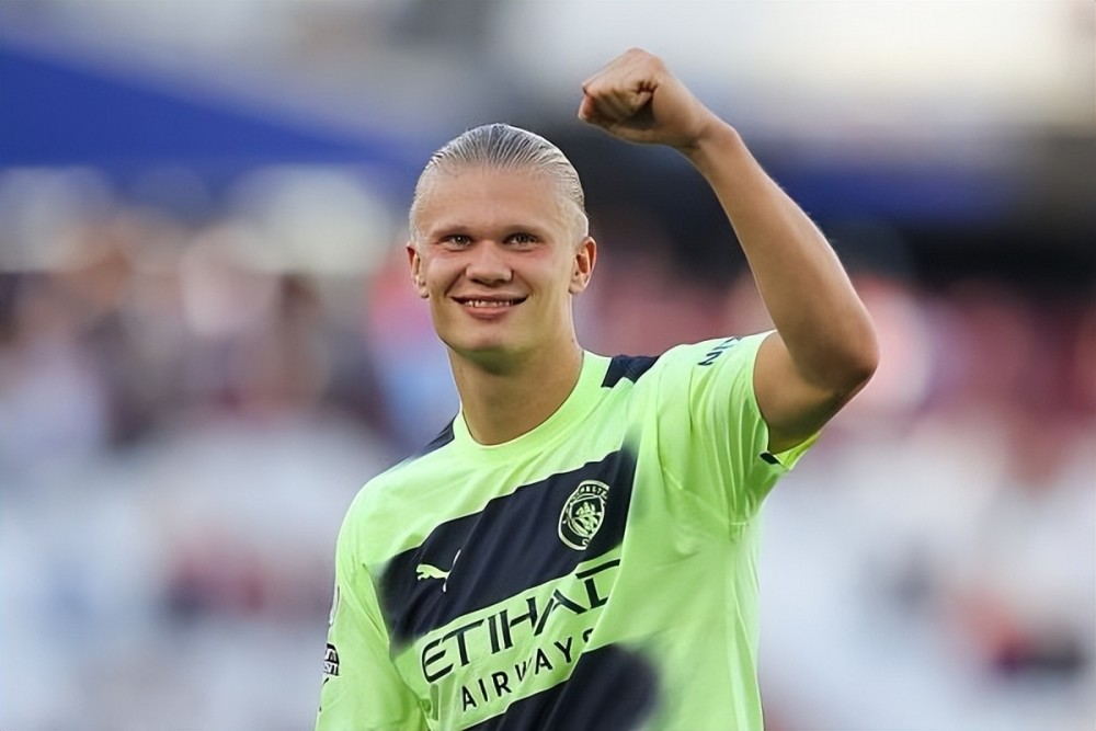  哈兰德梅开二度助多特蒙德上演逆转好戏展锋芒  