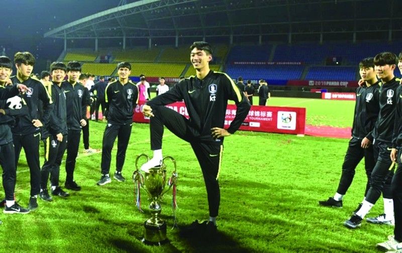  德甲半程总结强弱分明卫冕冠军优势明显